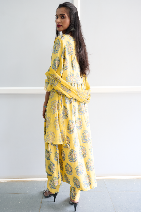 Kurta Set (Kurta Pant Dupatta) FL1125 Yellow - Image 4